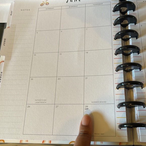 Used 2022 The Happy Planner 12 Month Planner - Picture 3 of 9
